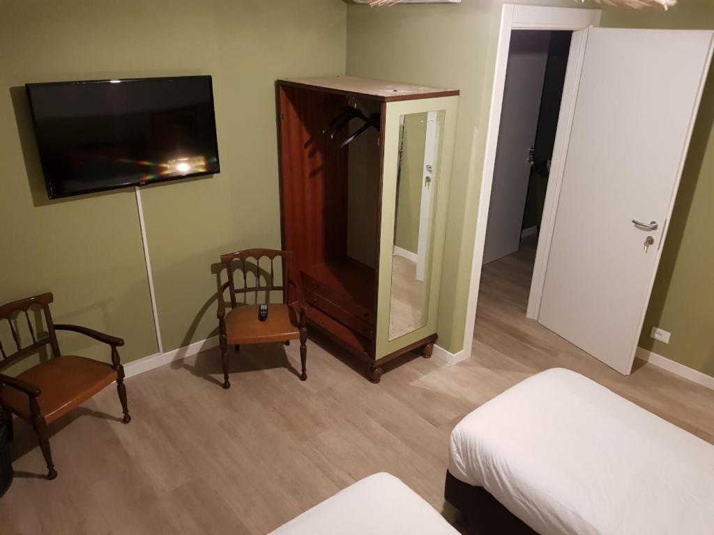 Отель Residenze Ai Salvi Верона Экстерьер фото